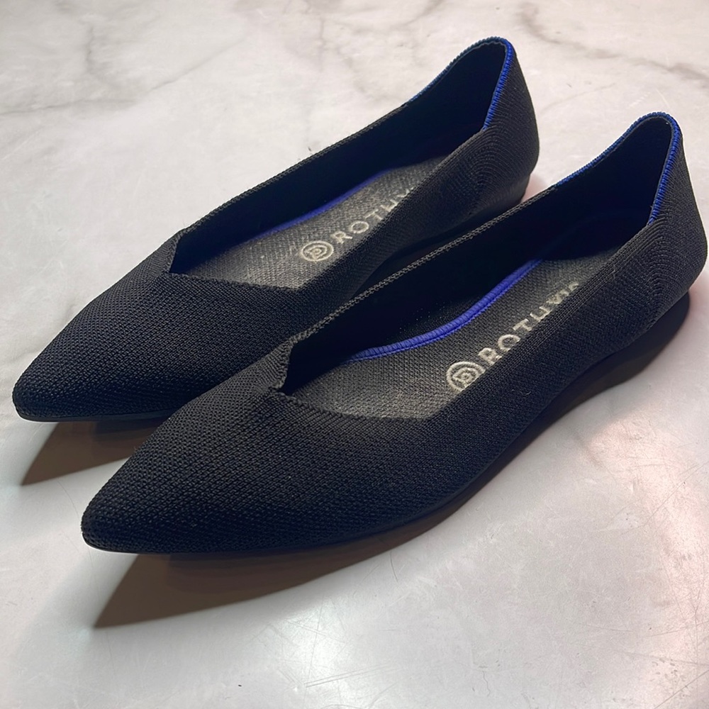 Rothy's Black Pointed Knit Flats with Blue Trim
